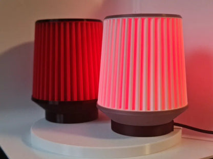 Lámpara Filtro 3D encendida, diseño acanalado moderno en color blanco – Prinx.