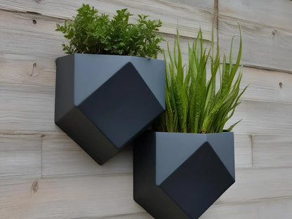 Jardín vertical con macetas Octowall impresas en 3D – Prinx.